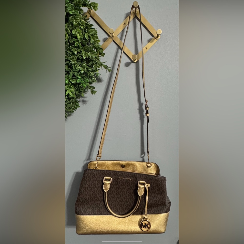 Michael Kors Large Savannah Satchel